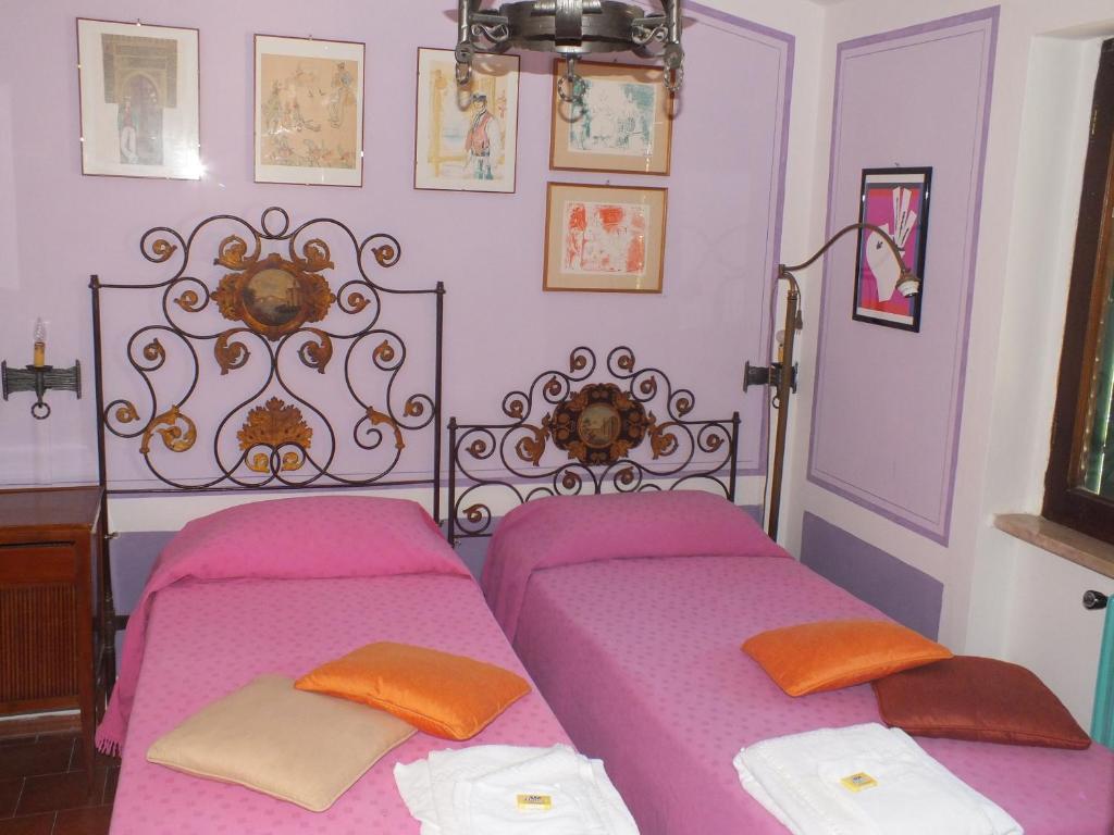 Locanda Laudomia Acomodação com café da manhã Manciano Quarto foto